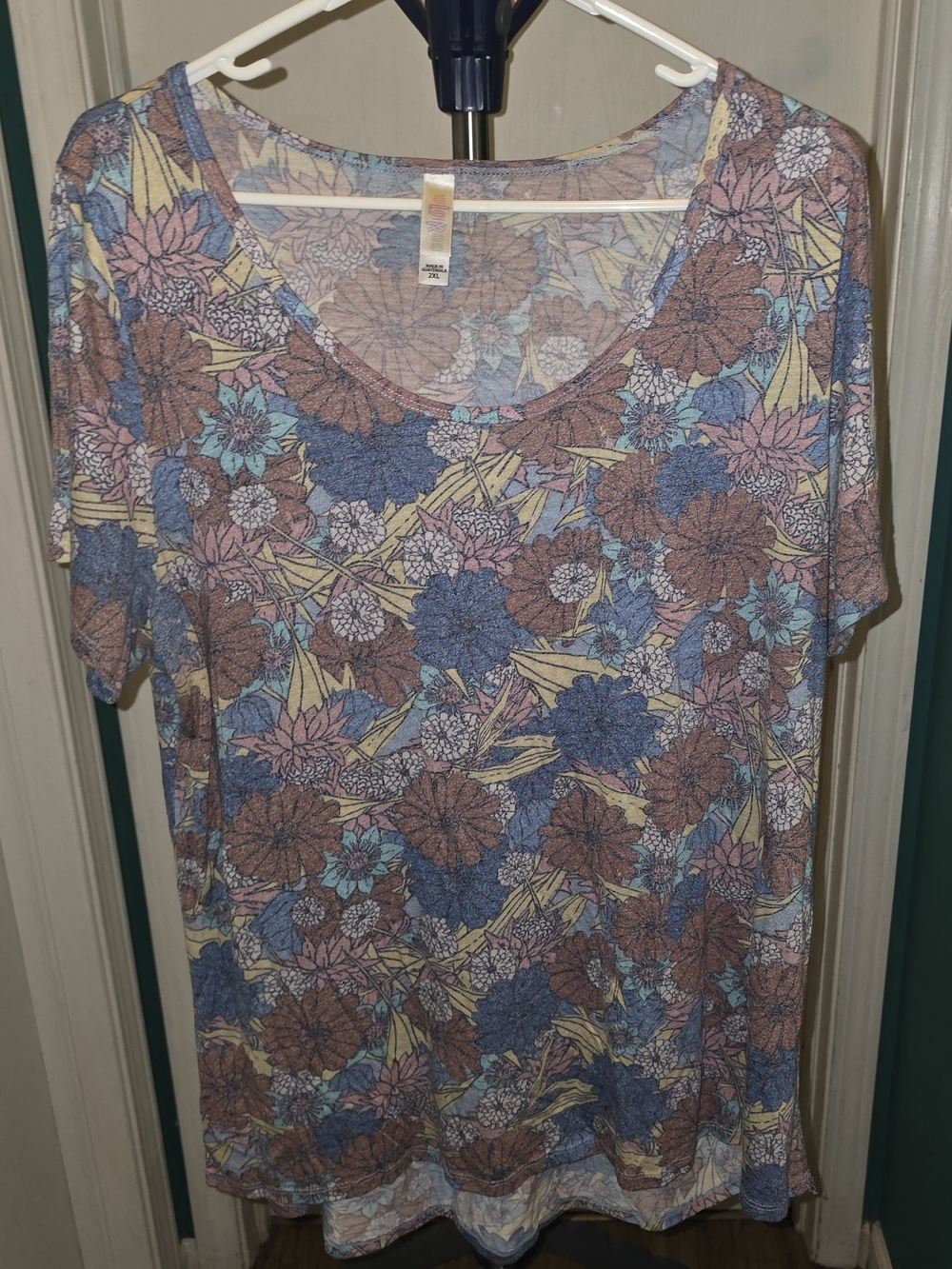 Women's Floral Short Sleeve Scoop Neck Top - Pink Blue Yellow